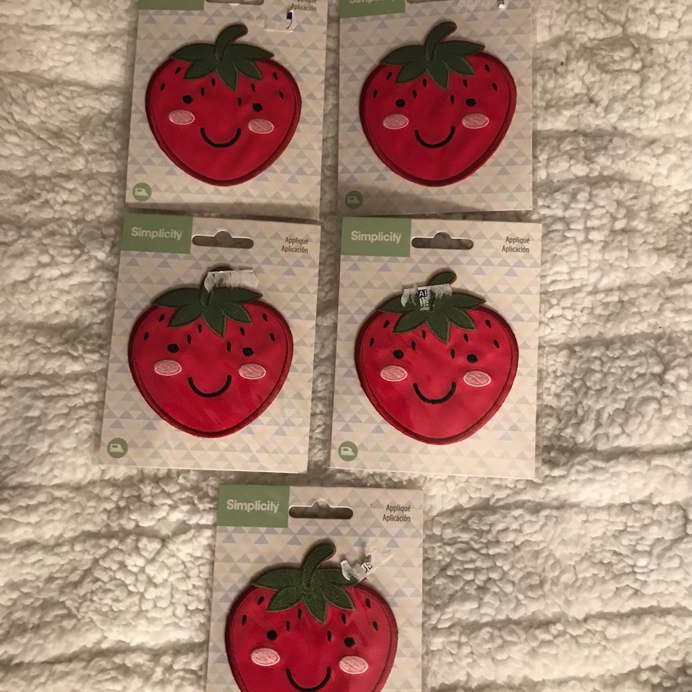 Simplicity Red Strawberry Patch Appliqué Lot 5 purse hat jean decor